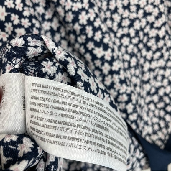 Abercrombie and Fitch NWT floral body suit XS - Picture 6 of 6